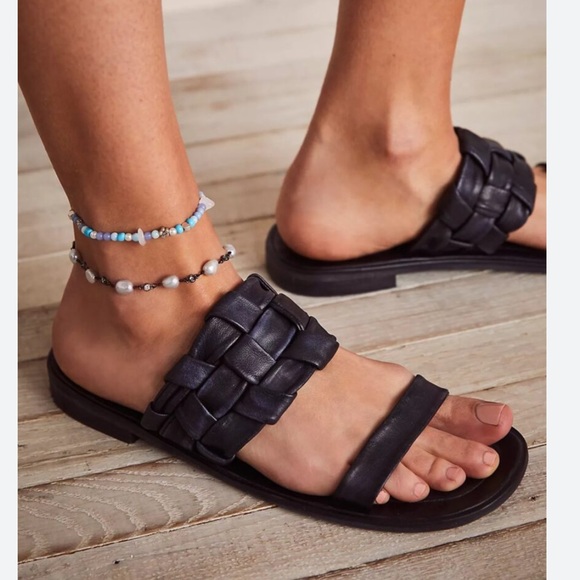 Kate Spade New York Black Leather Karisa Flower Loafers